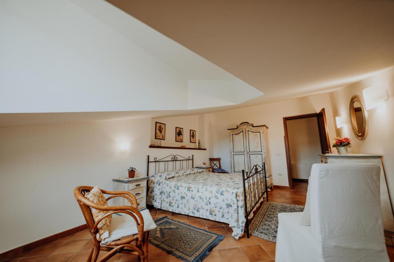 Residenza Golfo Degli Ulivi Aparthotel Caprioli Exterior foto