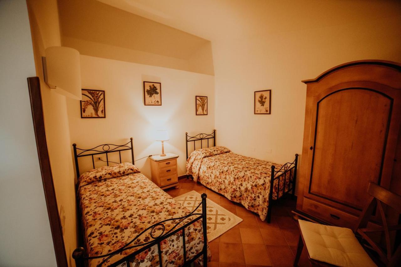 Residenza Golfo Degli Ulivi Aparthotel Caprioli Exterior foto