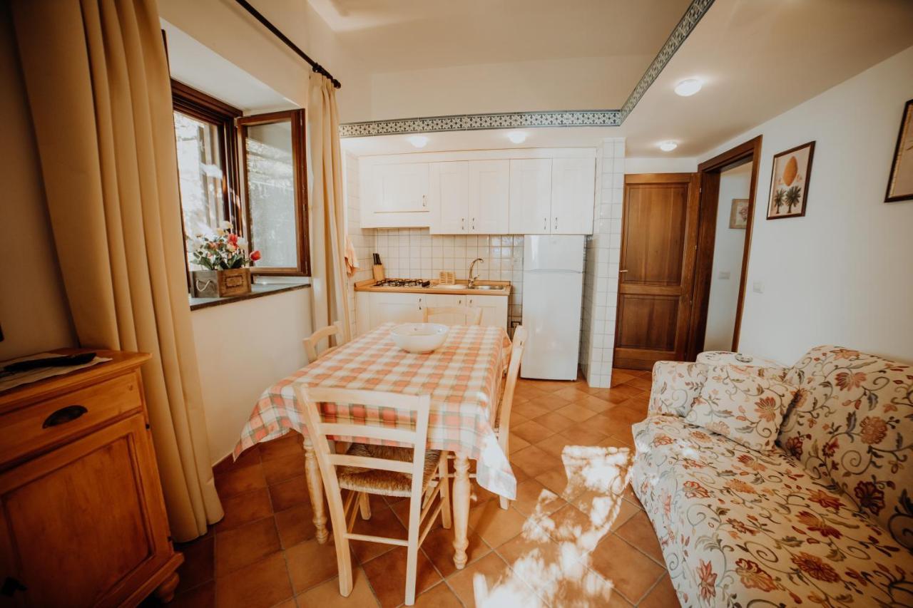 Residenza Golfo Degli Ulivi Aparthotel Caprioli Exterior foto