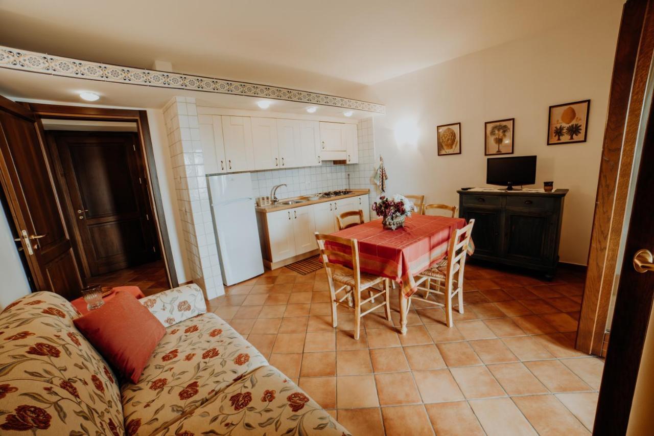 Residenza Golfo Degli Ulivi Aparthotel Caprioli Exterior foto