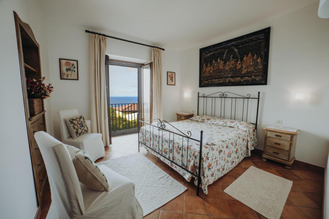 Residenza Golfo Degli Ulivi Aparthotel Caprioli Exterior foto