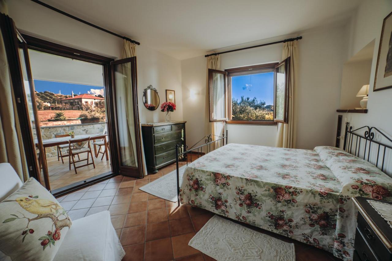 Residenza Golfo Degli Ulivi Aparthotel Caprioli Exterior foto