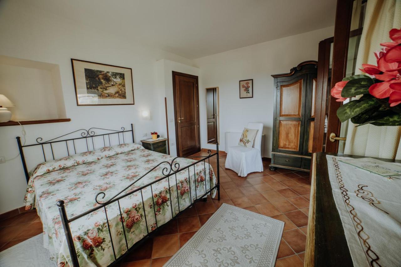 Residenza Golfo Degli Ulivi Aparthotel Caprioli Exterior foto