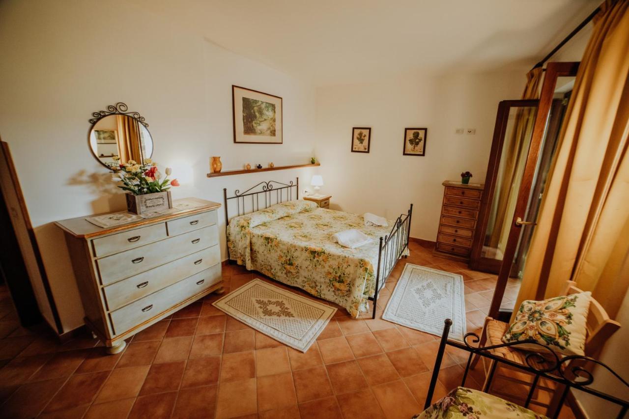 Residenza Golfo Degli Ulivi Aparthotel Caprioli Exterior foto