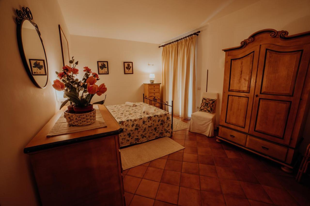 Residenza Golfo Degli Ulivi Aparthotel Caprioli Exterior foto