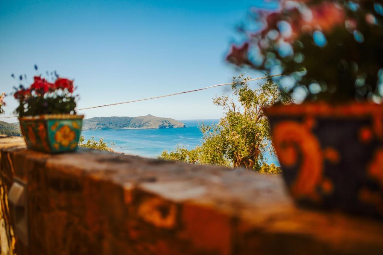 Residenza Golfo Degli Ulivi Aparthotel Caprioli Exterior foto