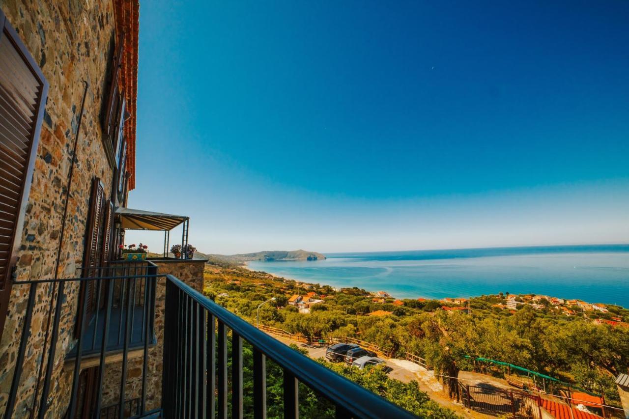 Residenza Golfo Degli Ulivi Aparthotel Caprioli Exterior foto